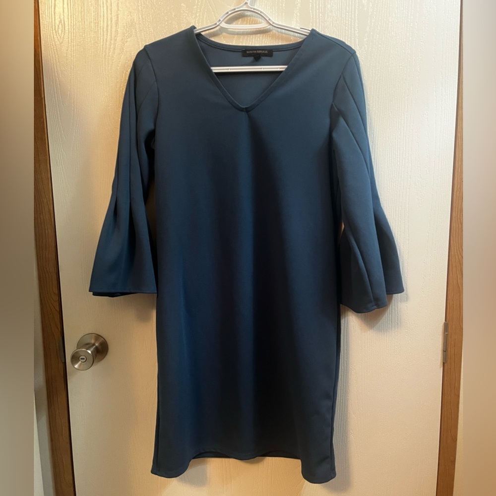 Banana Republic Blue 3/4 Bell Sleeve V-Neck Classy Mini Dress Women’s Size XS